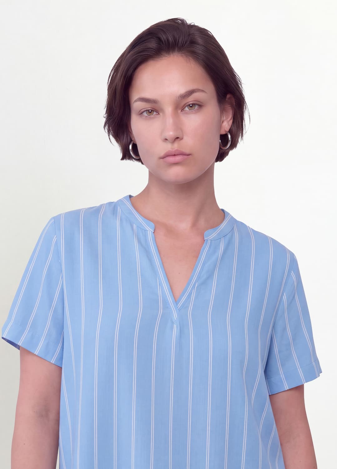 Blusa Azzurra A Righe In Pura Viscosa Con Collo Coreano Regular Fit | OVS Blusa Azzurra A Righe In Pura Viscosa Con Collo Coreano Regular Fit - 3 | OVS