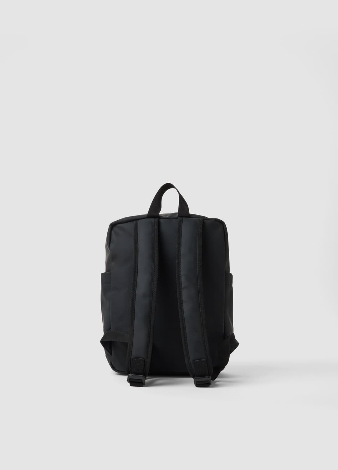 Schwarzer Rucksack Mit Fronttasche Mit Reissverschluss | OVS Schwarzer Rucksack Mit Fronttasche Mit Reissverschluss - 2 | OVS