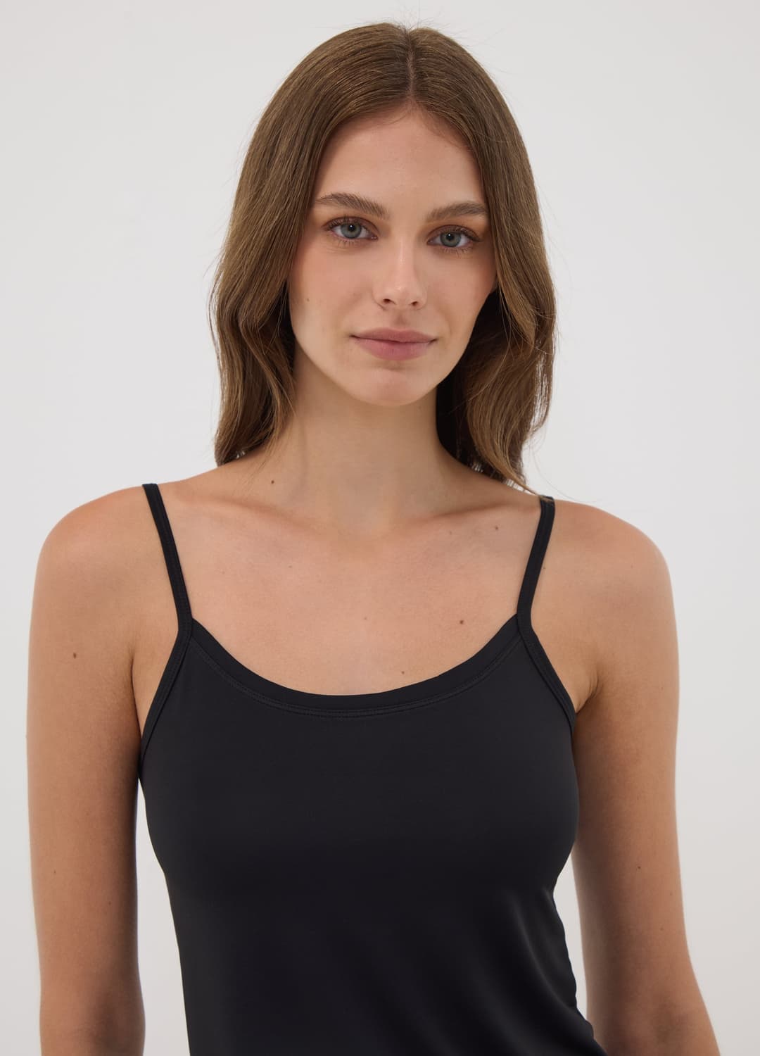 Schwarzes Stretch-top Mit Rundhalsausschnitt | OVS Schwarzes Stretch-top Mit Rundhalsausschnitt - 1 | OVS