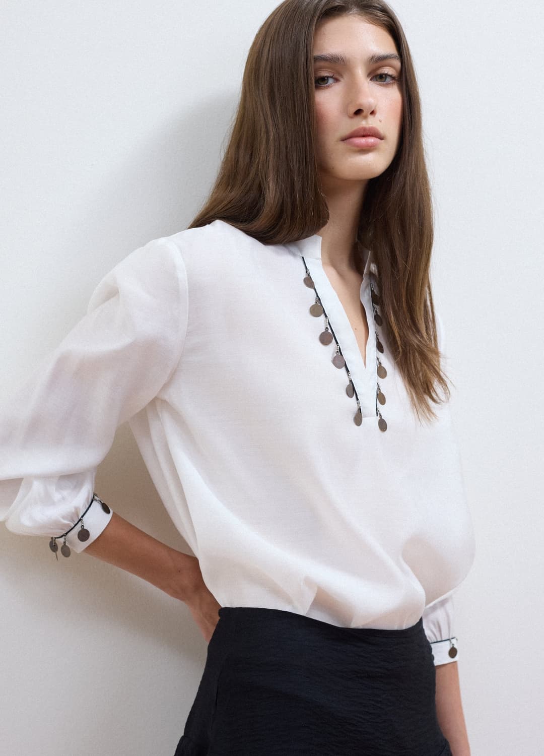 Camicia Bianca In Misto Viscosa Con Charms E Scollo A V Regular Fit | OVS Camicia Bianca In Misto Viscosa Con Charms E Scollo A V Regular Fit - 0 | OVS