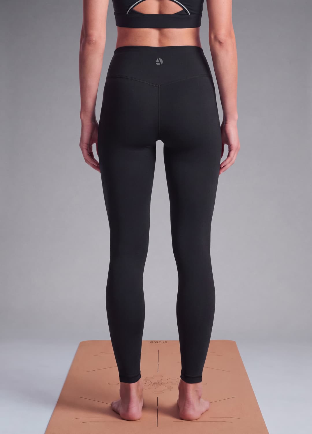 Leggings Neri In Tessuto Elasticizzato Traspirante A Vita Alta Altavia Studio | OVS Leggings Neri In Tessuto Elasticizzato Traspirante A Vita Alta Altavia Studio - 2 | OVS