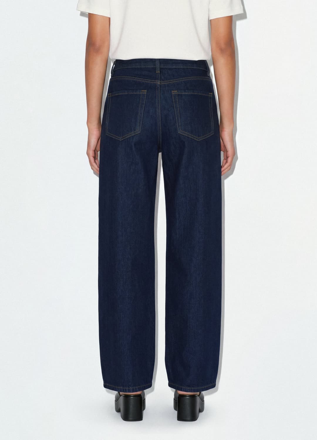 Hellblaue Denim-jeans Mit Wide Leg Aus 100 % Baumwolle | OVS Hellblaue Denim-jeans Mit Wide Leg Aus 100 % Baumwolle - 9 | OVS