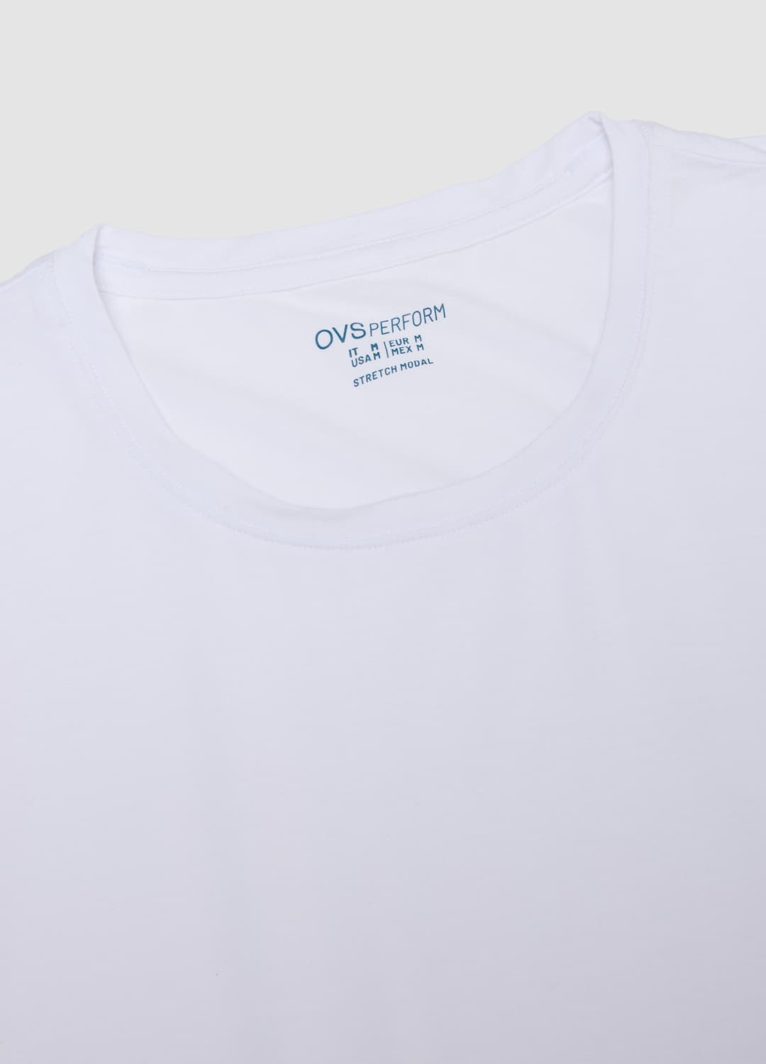 Schwarzes T-shirt Aus Elastischem Modal Mit Rundhalsausschnitt | OVS Schwarzes T-shirt Aus Elastischem Modal Mit Rundhalsausschnitt - 1 | OVS