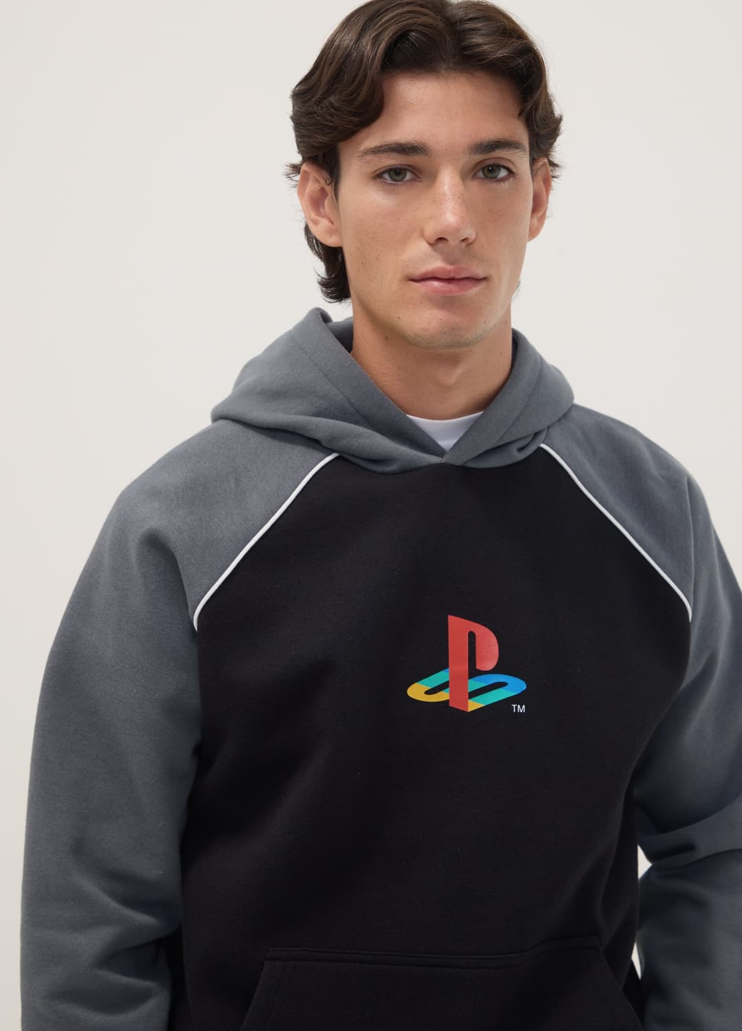 Felpa Nera In Misto Cotone Con Cappuccio E Stampa Playstation | OVS Felpa Nera In Misto Cotone Con Cappuccio E Stampa Playstation - 2 | OVS