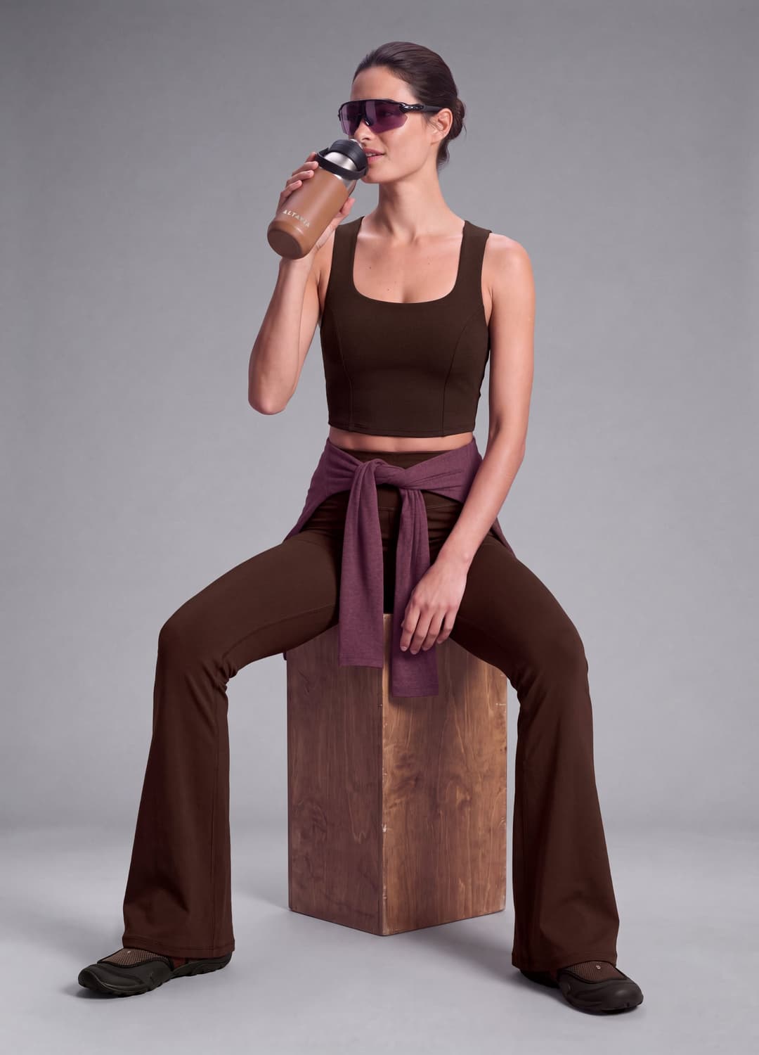 Braunes Crop-top Aus Atmungsaktivem Stretchmaterial Altavia Studio | OVS Braunes Crop-top Aus Atmungsaktivem Stretchmaterial Altavia Studio - 3 | OVS