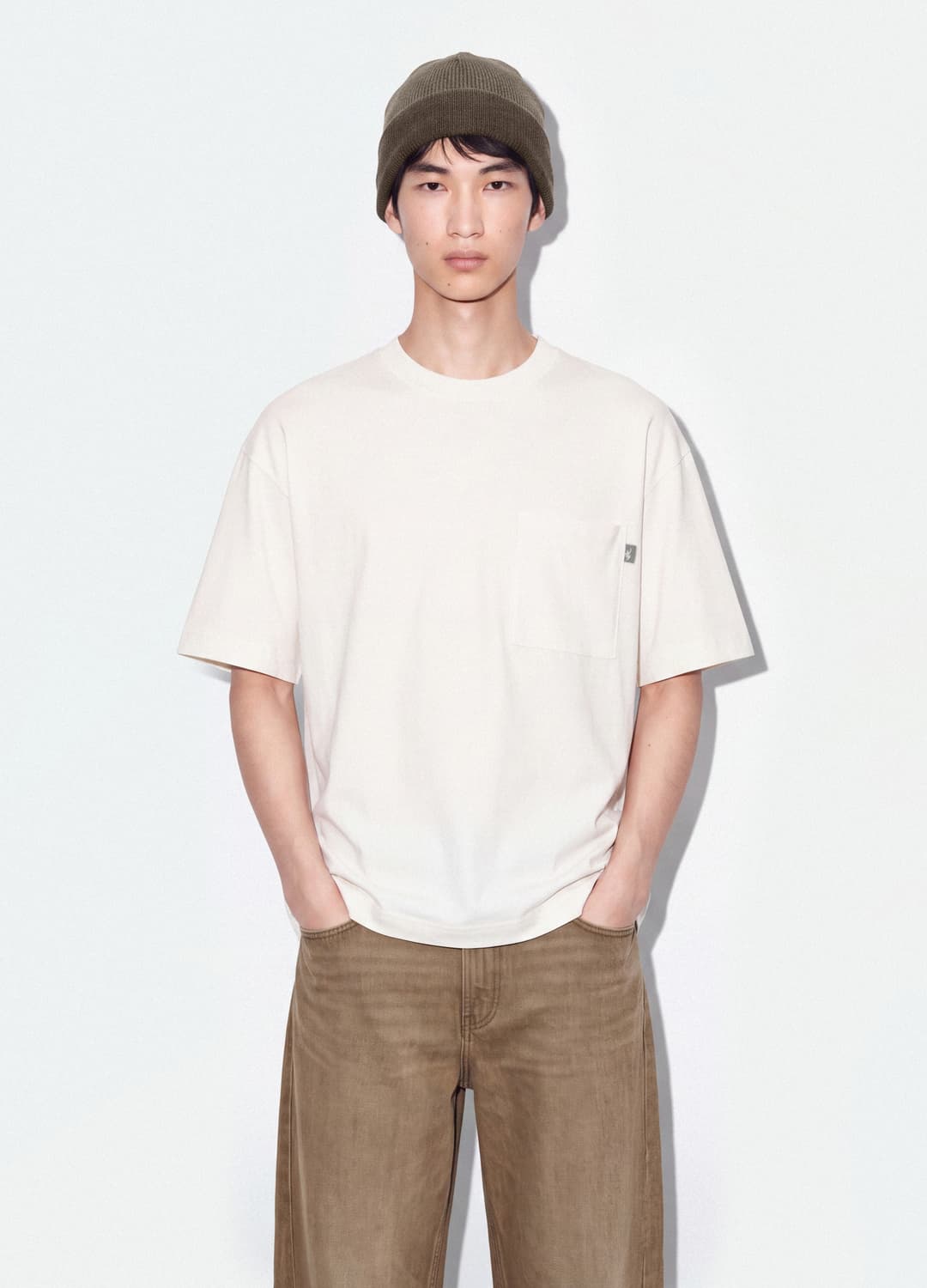 Weißes T-shirt Aus Reiner Baumwolle Mit Rundhalsausschnitt Und Brusttasche | OVS Weißes T-shirt Aus Reiner Baumwolle Mit Rundhalsausschnitt Und Brusttasche - 1 | OVS