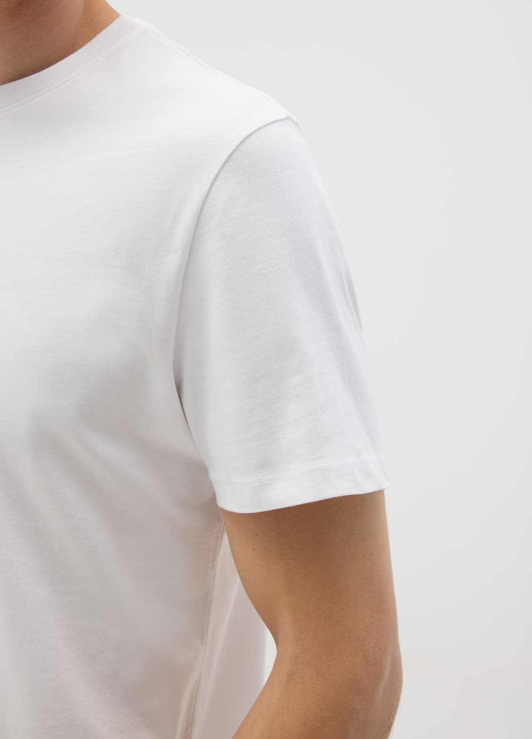 Weiße T-shirt Aus Reiner Baumwolle Im Regular Fit | OVS Weiße T-shirt Aus Reiner Baumwolle Im Regular Fit - 2 | OVS
