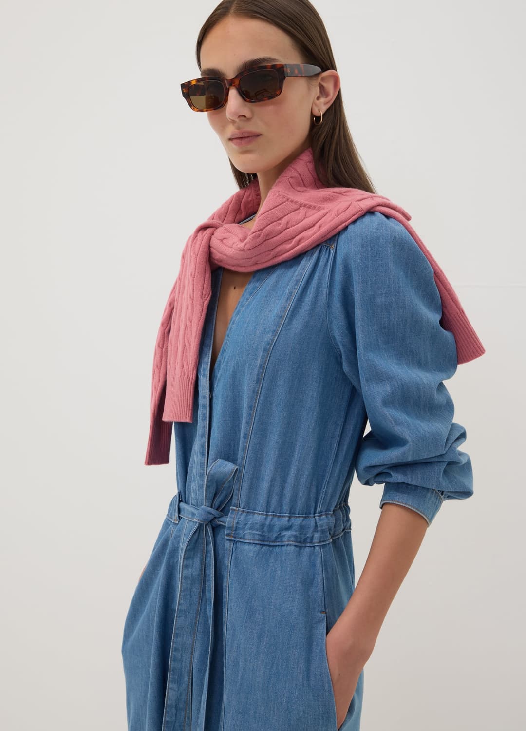 Abito Denim Blu In Puro Cotone Con Scollo Profondo A V Regular Fit | OVS Abito Denim Blu In Puro Cotone Con Scollo Profondo A V Regular Fit - 1 | OVS
