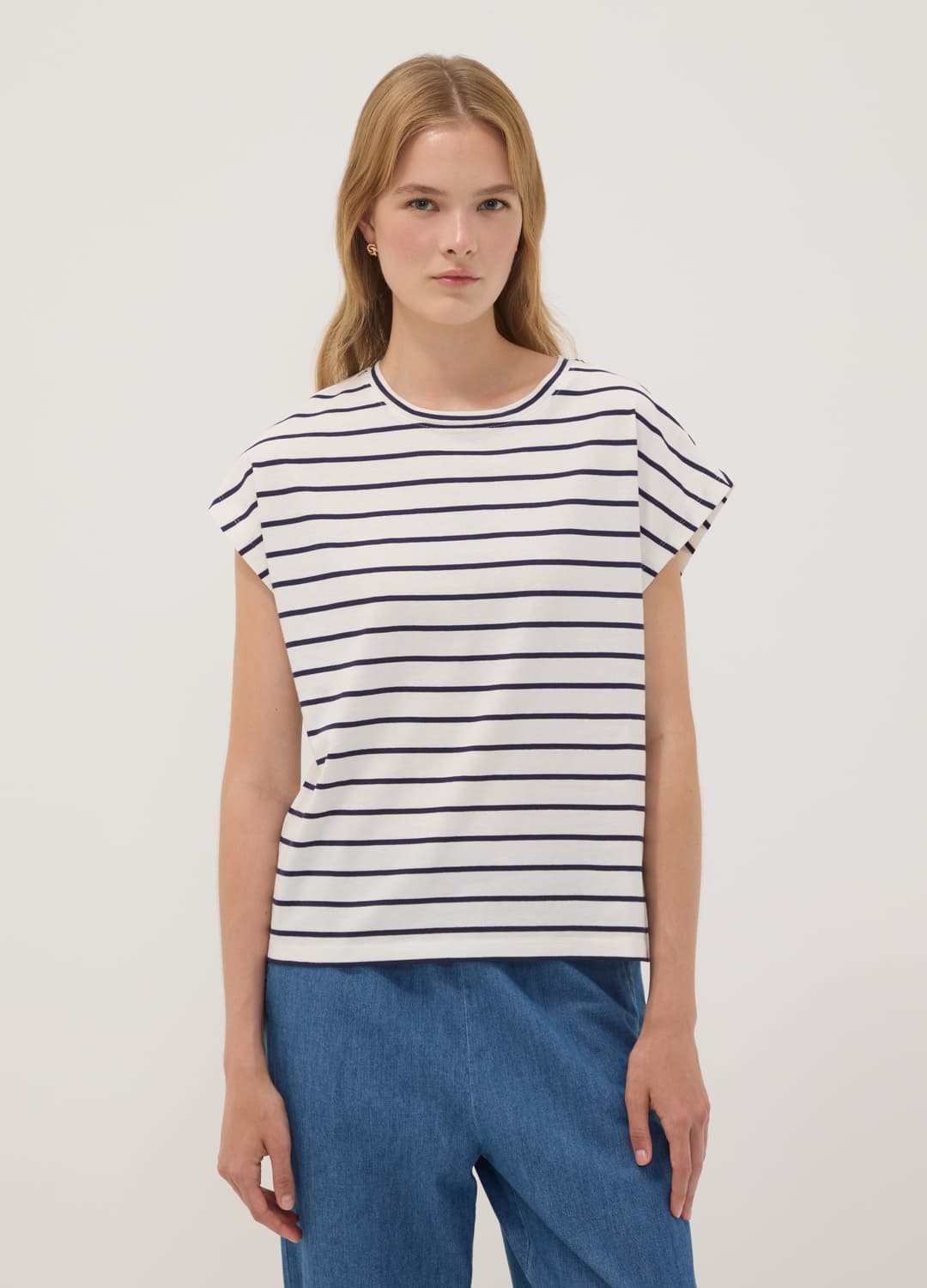 T-shirt Bianca In Puro Cotone A Righe Blu Regular Fit | OVS T-shirt Bianca In Puro Cotone A Righe Blu Regular Fit - 2 | OVS