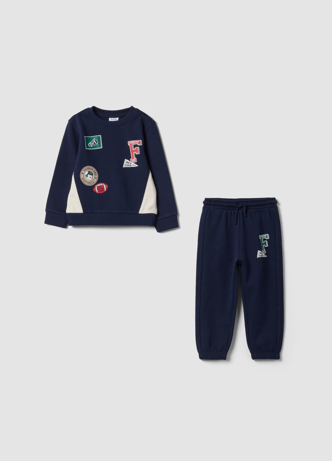 Completo Jogging Blu In Puro Cotone Con Applicazioni Sportive Per Bimbo | OVS Completo Jogging Blu In Puro Cotone Con Applicazioni Sportive Per Bimbo - 0 | OVS
