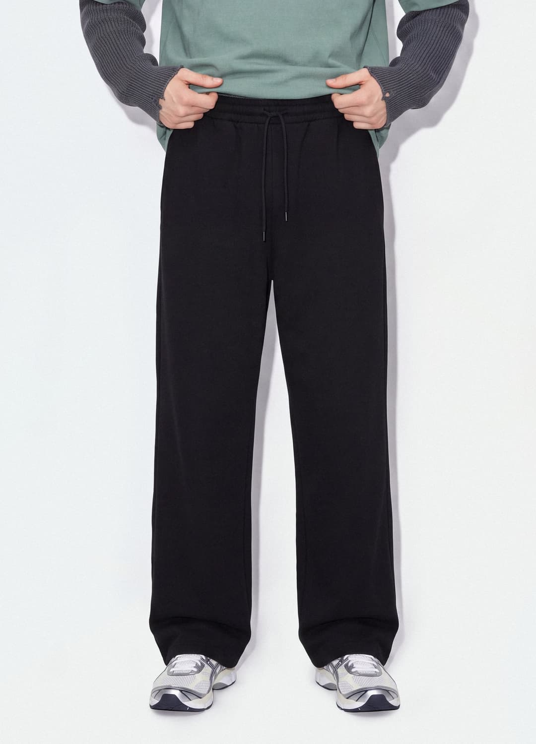 Schwarze Jogger Aus Reiner Baumwolle Mit Elastischem Bund | OVS Schwarze Jogger Aus Reiner Baumwolle Mit Elastischem Bund - 1 | OVS