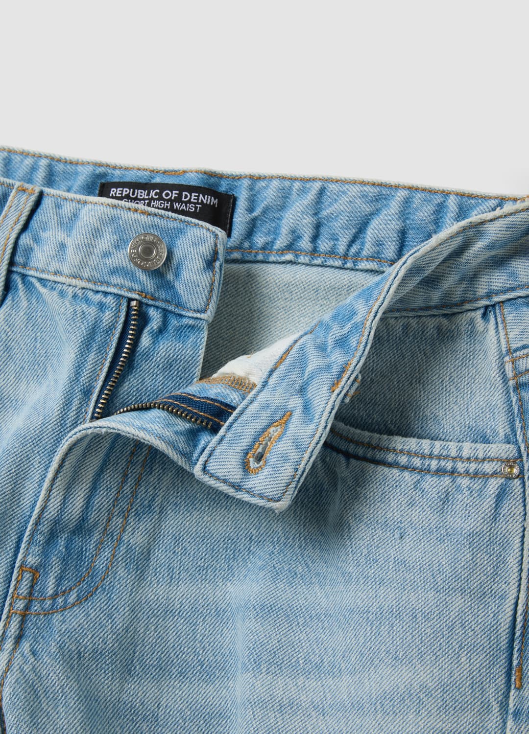 Hellblaue Denim-shorts Aus Reiner Baumwolle | OVS Hellblaue Denim-shorts Aus Reiner Baumwolle - 5 | OVS
