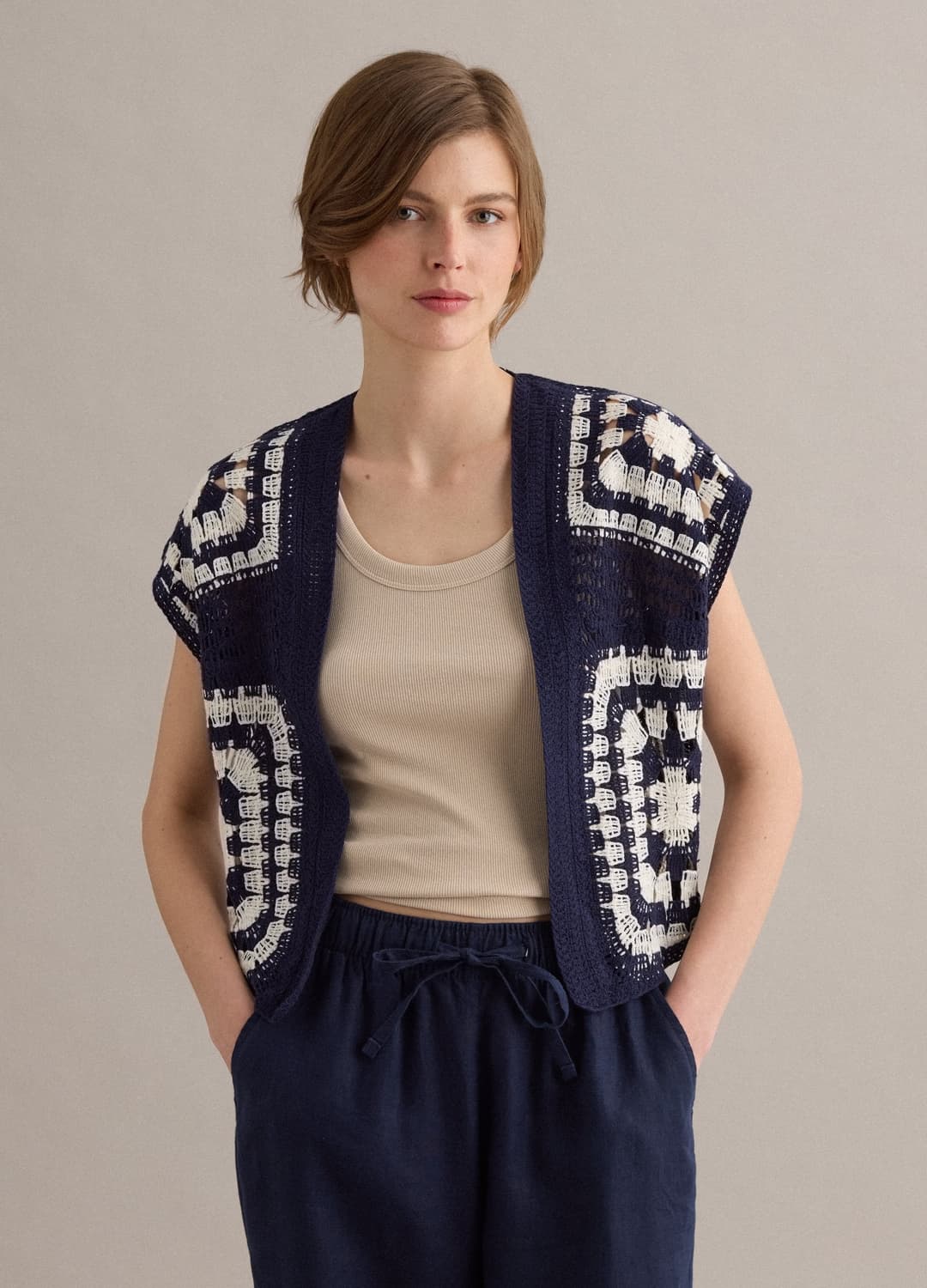 Blau-weiße Häkelweste Aus Baumwollmix In Regular Fit | OVS Blau-weiße Häkelweste Aus Baumwollmix In Regular Fit - 2 | OVS