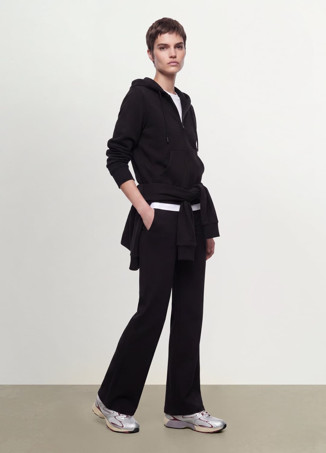 Felpa Nera In Misto Cotone Con Cappuccio Regular Fit | OVS Felpa Nera In Misto Cotone Con Cappuccio Regular Fit - 1 | OVS