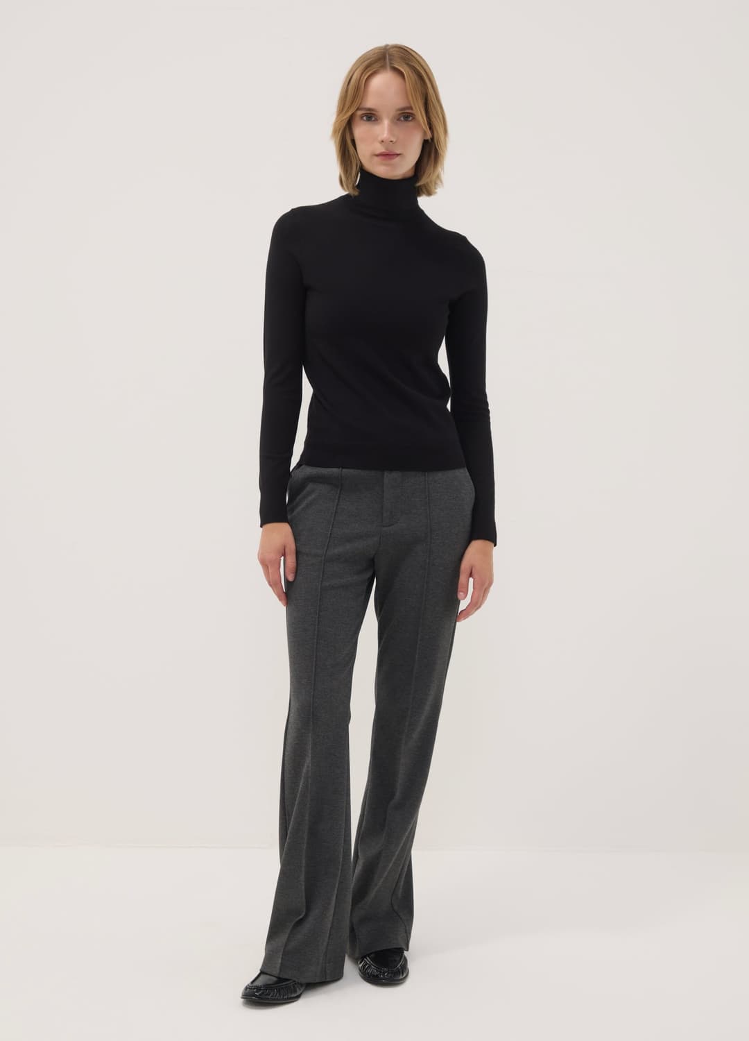 Graue Straight-fit-hose Aus Elastischer Viskose | OVS Graue Straight-fit-hose Aus Elastischer Viskose - 0 | OVS