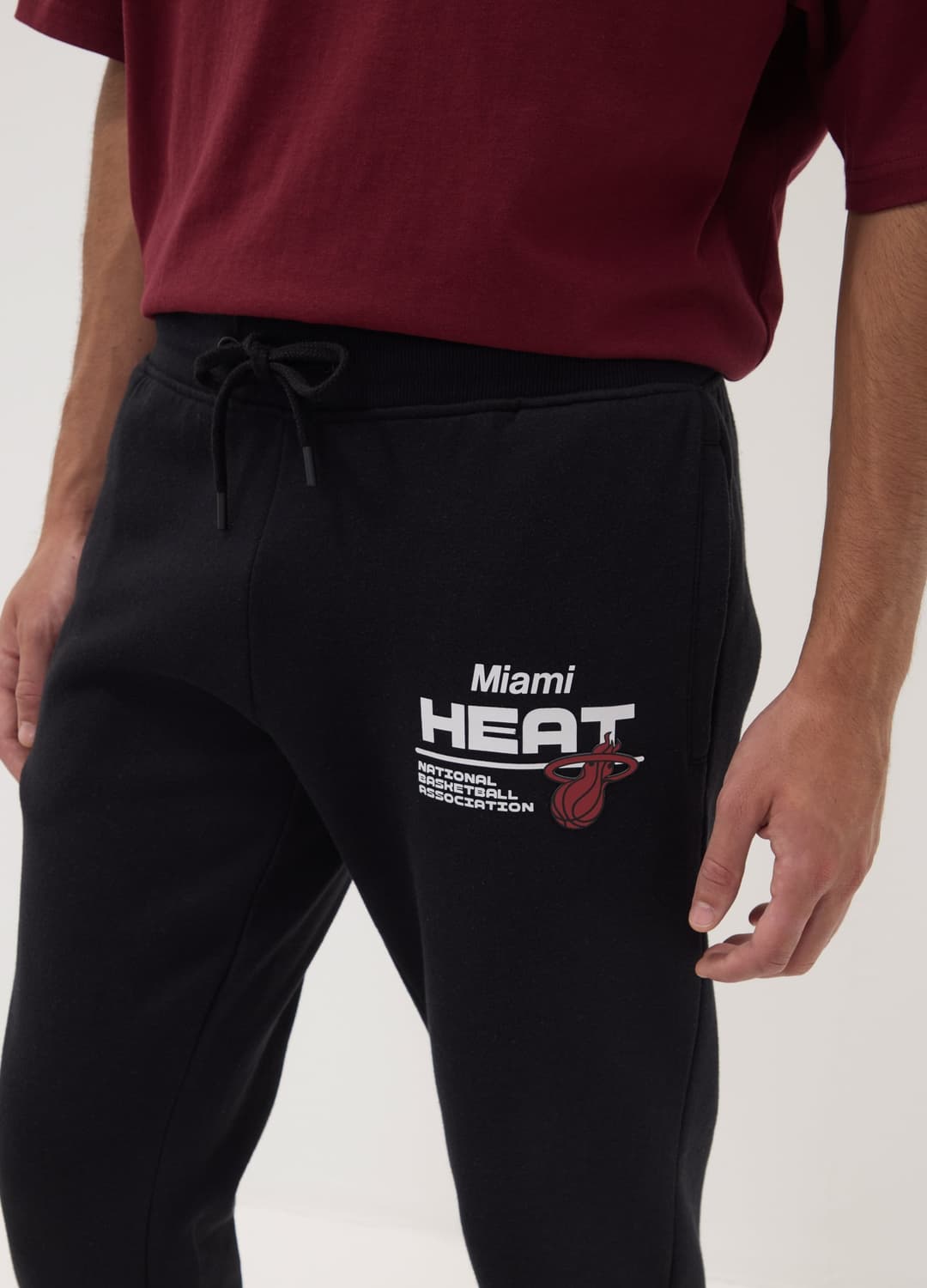 Pantaloni Sportivi Neri In Misto Cotone Con Stampa Miami Heat | OVS Pantaloni Sportivi Neri In Misto Cotone Con Stampa Miami Heat - 3 | OVS
