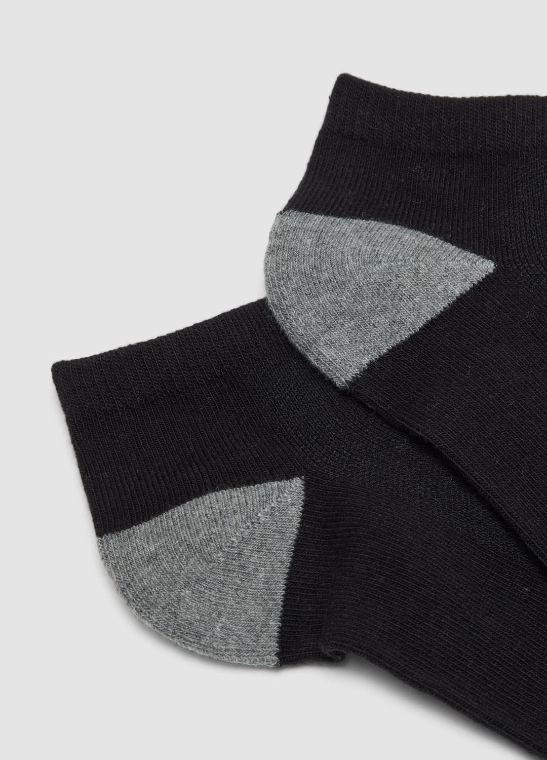 3er-pack Schwarze Und Graue Sport-knöchelsocken Aus Elastischer Bio-baumwolle | OVS 3er-pack Schwarze Und Graue Sport-knöchelsocken Aus Elastischer Bio-baumwolle - 1 | OVS