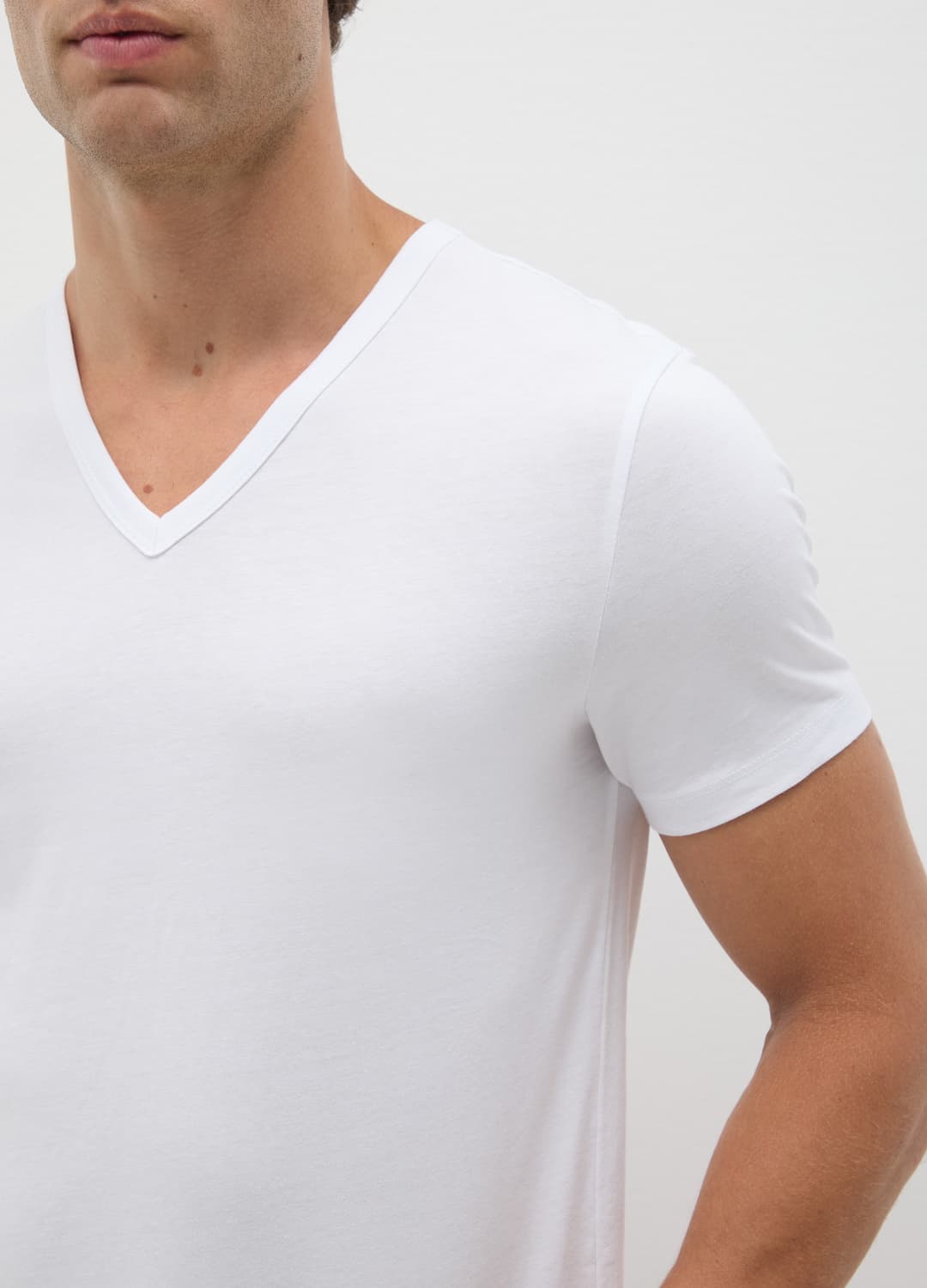 Doppelpack Herren T-shirts Aus Reinem Weißen Baumwolle Im Regulären Schnitt | OVS Doppelpack Herren T-shirts Aus Reinem Weißen Baumwolle Im Regulären Schnitt - 3 | OVS