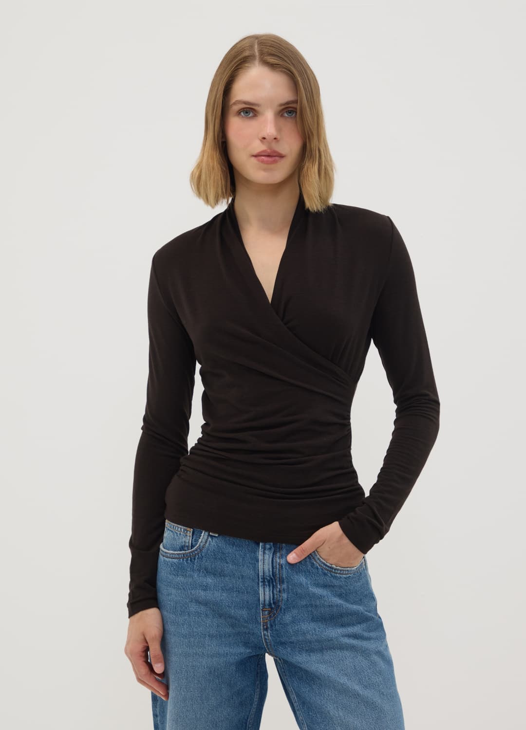 Schwarzes T-shirt Aus Viskose | OVS Schwarzes T-shirt Aus Viskose - 0 | OVS