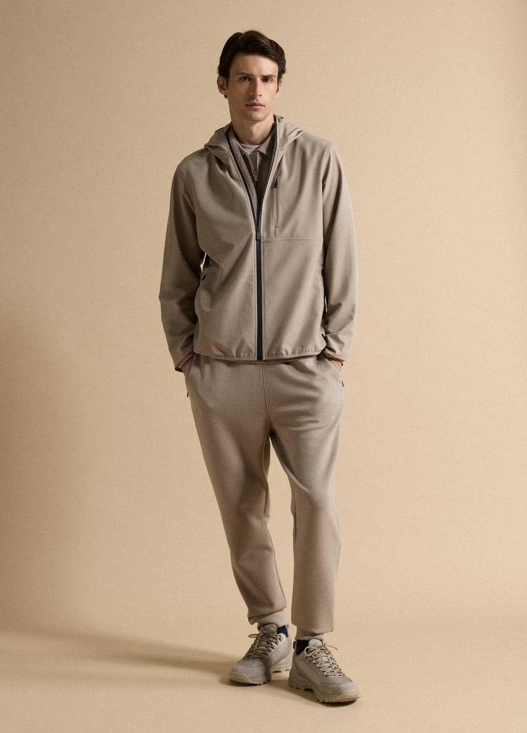 Giacca Beige Con Cappuccio In Tessuto Elasticizzato Regular Fit | OVS Giacca Beige Con Cappuccio In Tessuto Elasticizzato Regular Fit - 1 | OVS