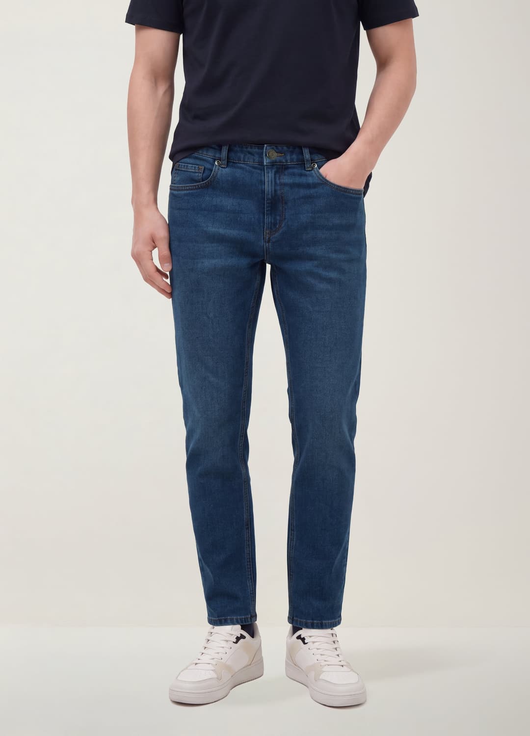Hellblaue Slim-fit-jeans Aus Baumwoll-viskose-mix | OVS Hellblaue Slim-fit-jeans Aus Baumwoll-viskose-mix - 15 | OVS