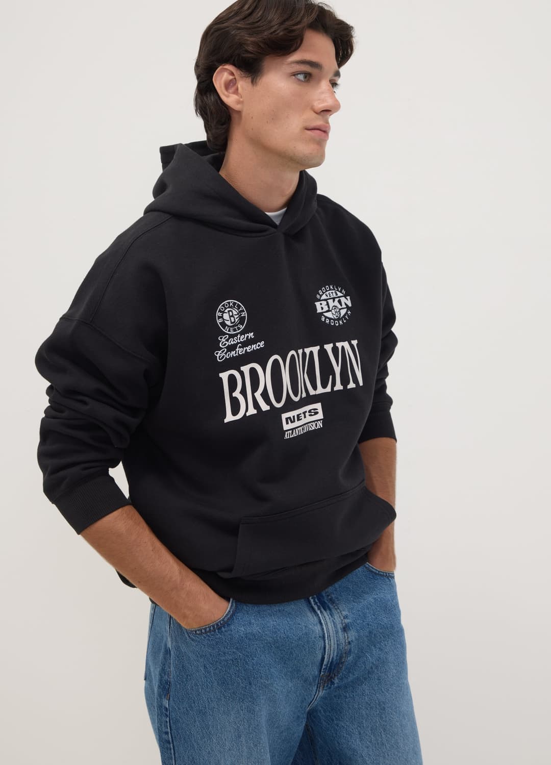 Felpa Nera Con Cappuccio In Misto Cotone Con Stampa Brooklyn Nets | OVS Felpa Nera Con Cappuccio In Misto Cotone Con Stampa Brooklyn Nets - 0 | OVS