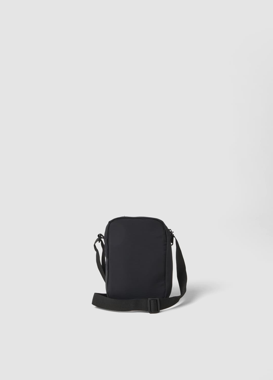 Schwarze Crossbody-tasche Mit Reißverschluss Und Verstellbarem Schulterriemen | OVS Schwarze Crossbody-tasche Mit Reißverschluss Und Verstellbarem Schulterriemen - 1 | OVS