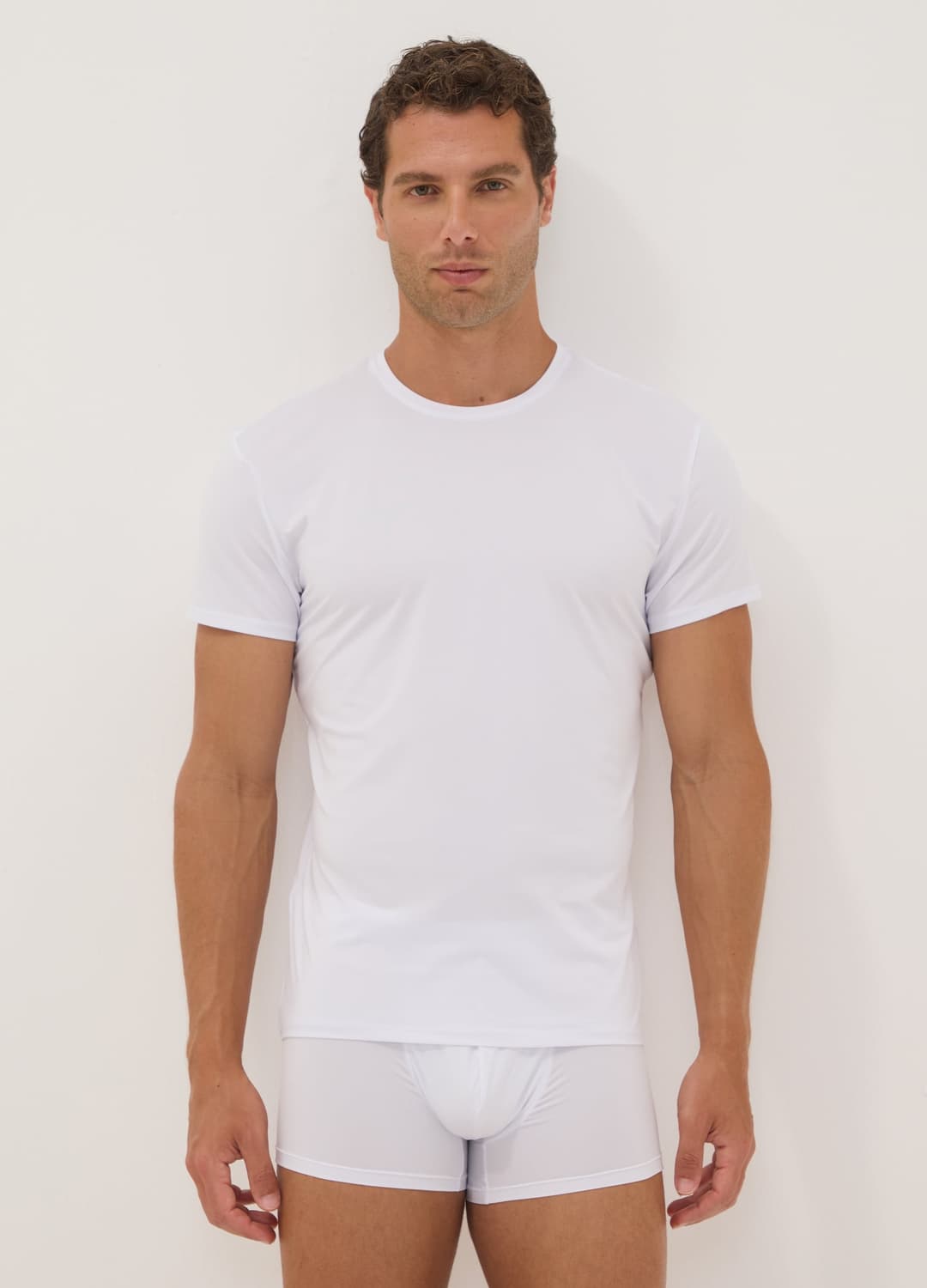 2er-pack Schwarze T-shirts Aus Elastischer Mikrofaser | OVS 2er-pack Schwarze T-shirts Aus Elastischer Mikrofaser - 0 | OVS