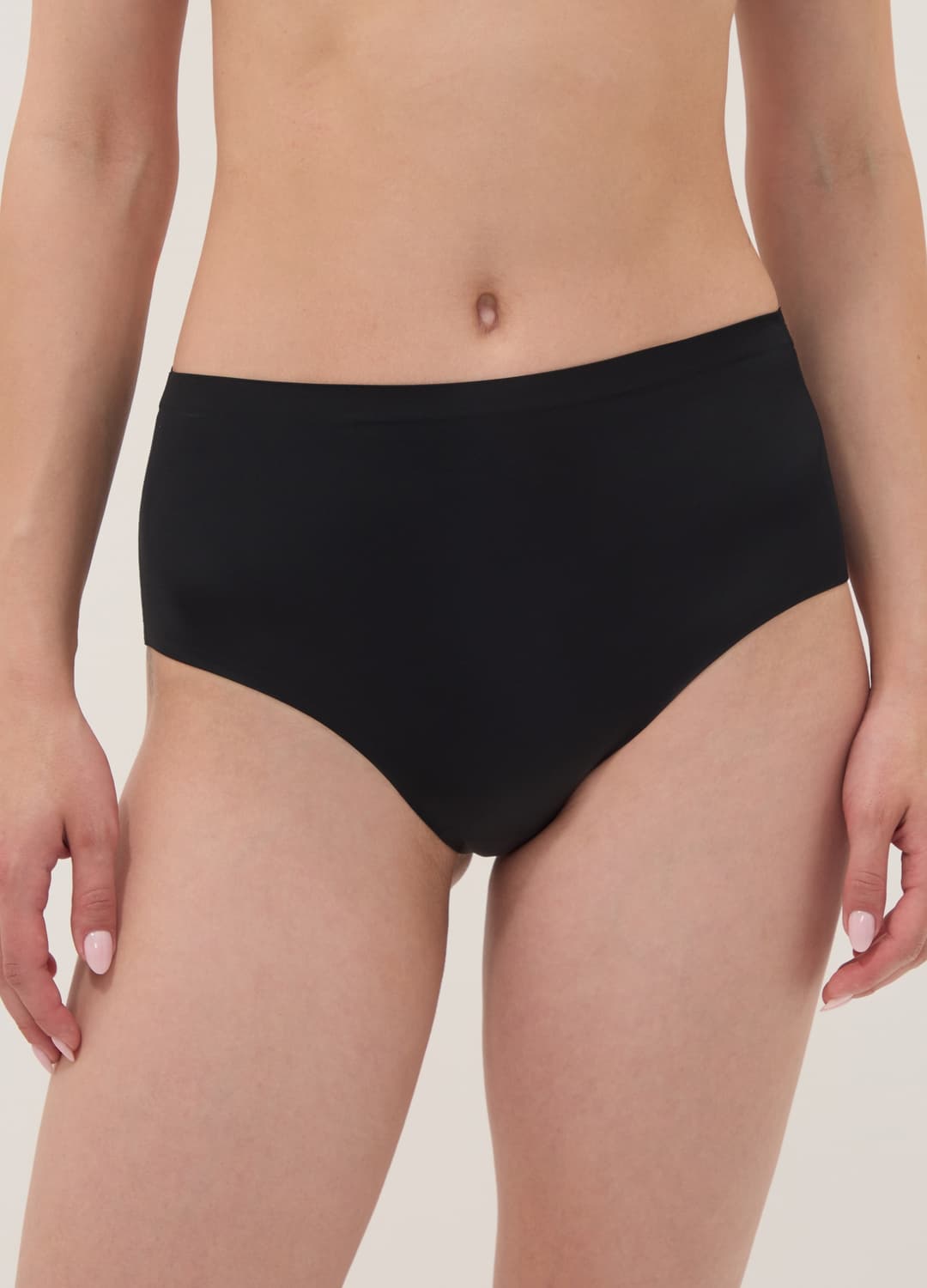 Slip Brasiliana Nero A Vita Alta In Tessuto Elasticizzato Con Effetto Shaping | OVS Slip Brasiliana Nero A Vita Alta In Tessuto Elasticizzato Con Effetto Shaping - 1 | OVS