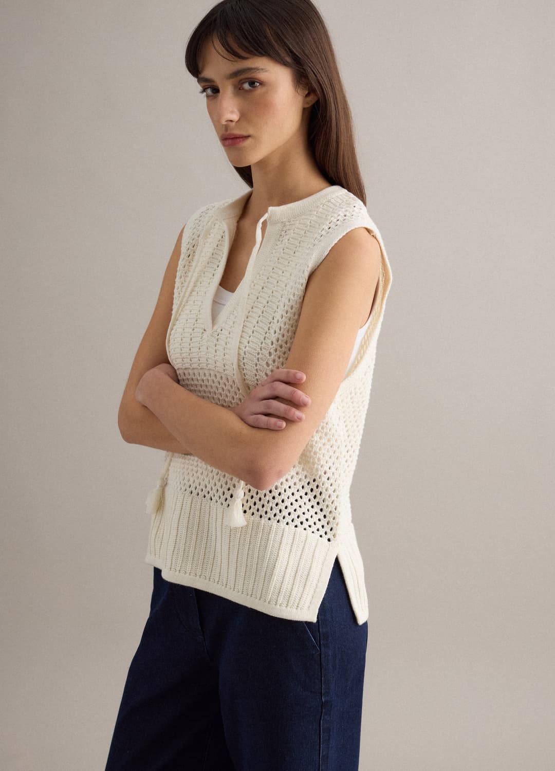 Weißes Tanktop Aus Reinem Baumwolle Mit Regulärer Passform Und Netzstruktur | OVS Weißes Tanktop Aus Reinem Baumwolle Mit Regulärer Passform Und Netzstruktur - 3 | OVS