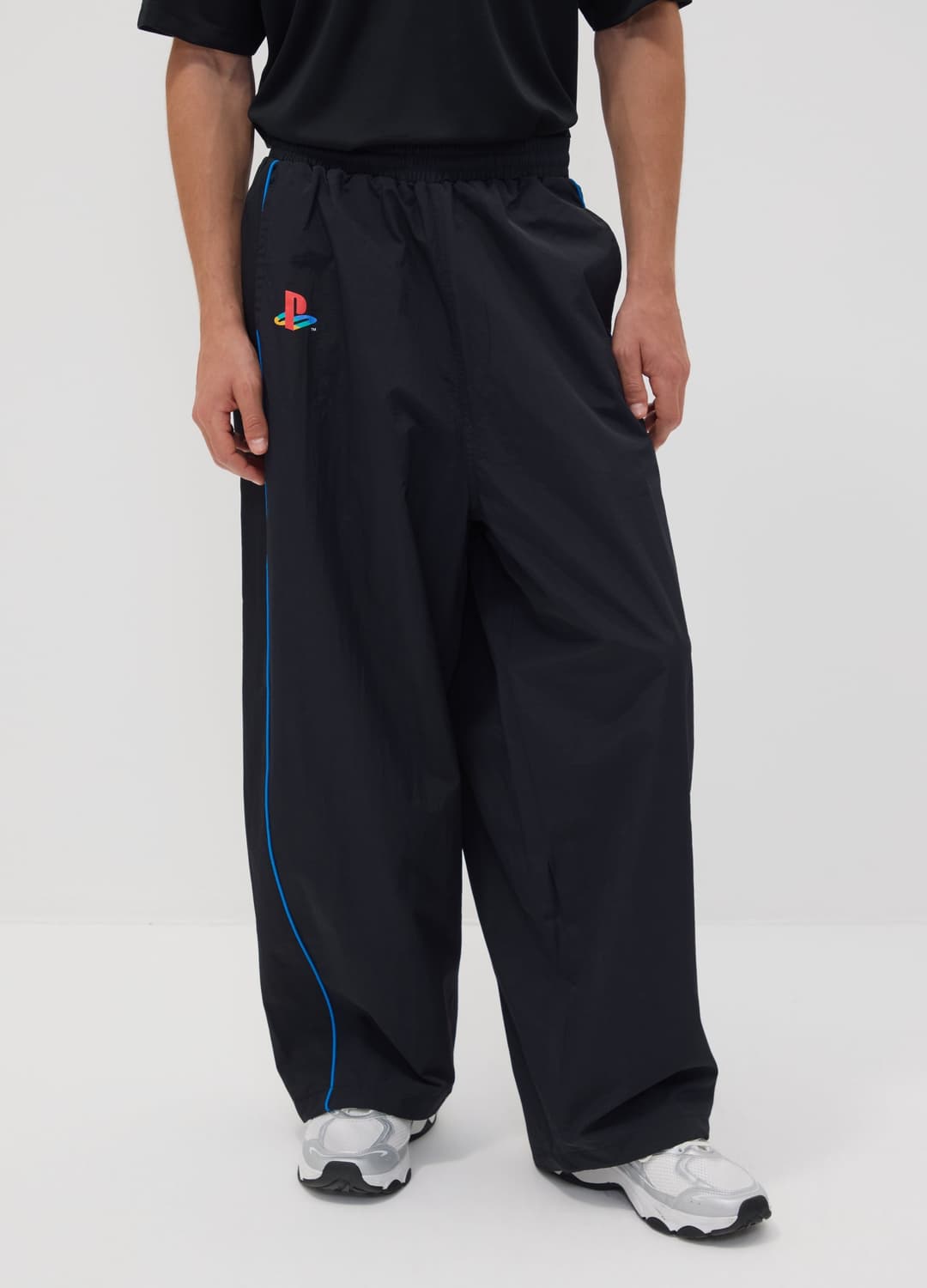 Pantaloni Fitness Neri Playstation Con Profili A Contrasto | OVS Pantaloni Fitness Neri Playstation Con Profili A Contrasto - 1 | OVS