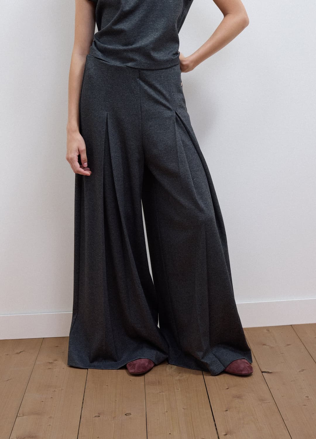 Graue Formelle Hose Aus Stretch-viskose Mit Baggy Fit | OVS Graue Formelle Hose Aus Stretch-viskose Mit Baggy Fit - 1 | OVS