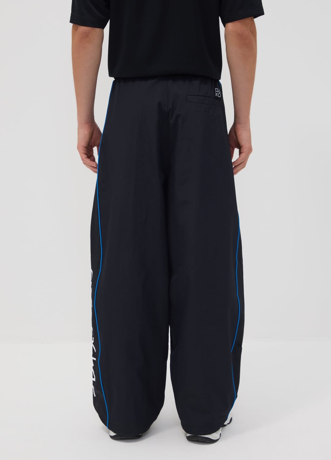 Pantaloni Fitness Neri Playstation Con Profili A Contrasto | OVS Pantaloni Fitness Neri Playstation Con Profili A Contrasto - 2 | OVS