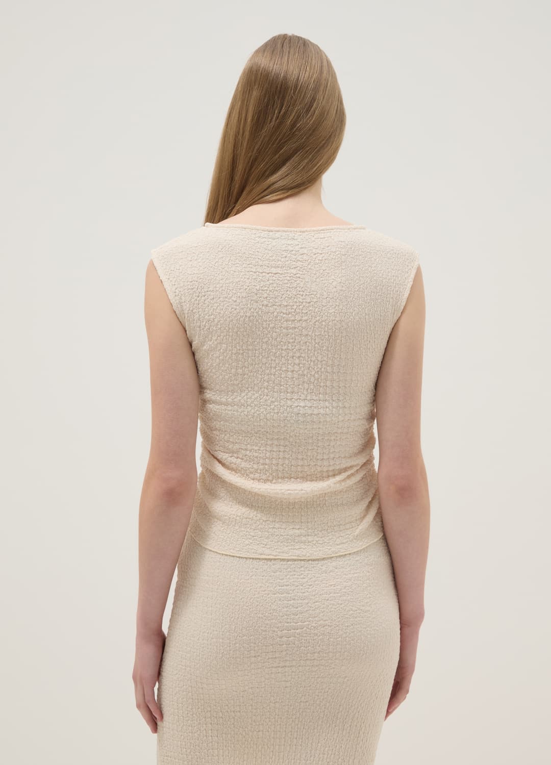 Beiges Stretch-tanktop Mit Strukturierter Oberfläche | OVS Beiges Stretch-tanktop Mit Strukturierter Oberfläche - 2 | OVS