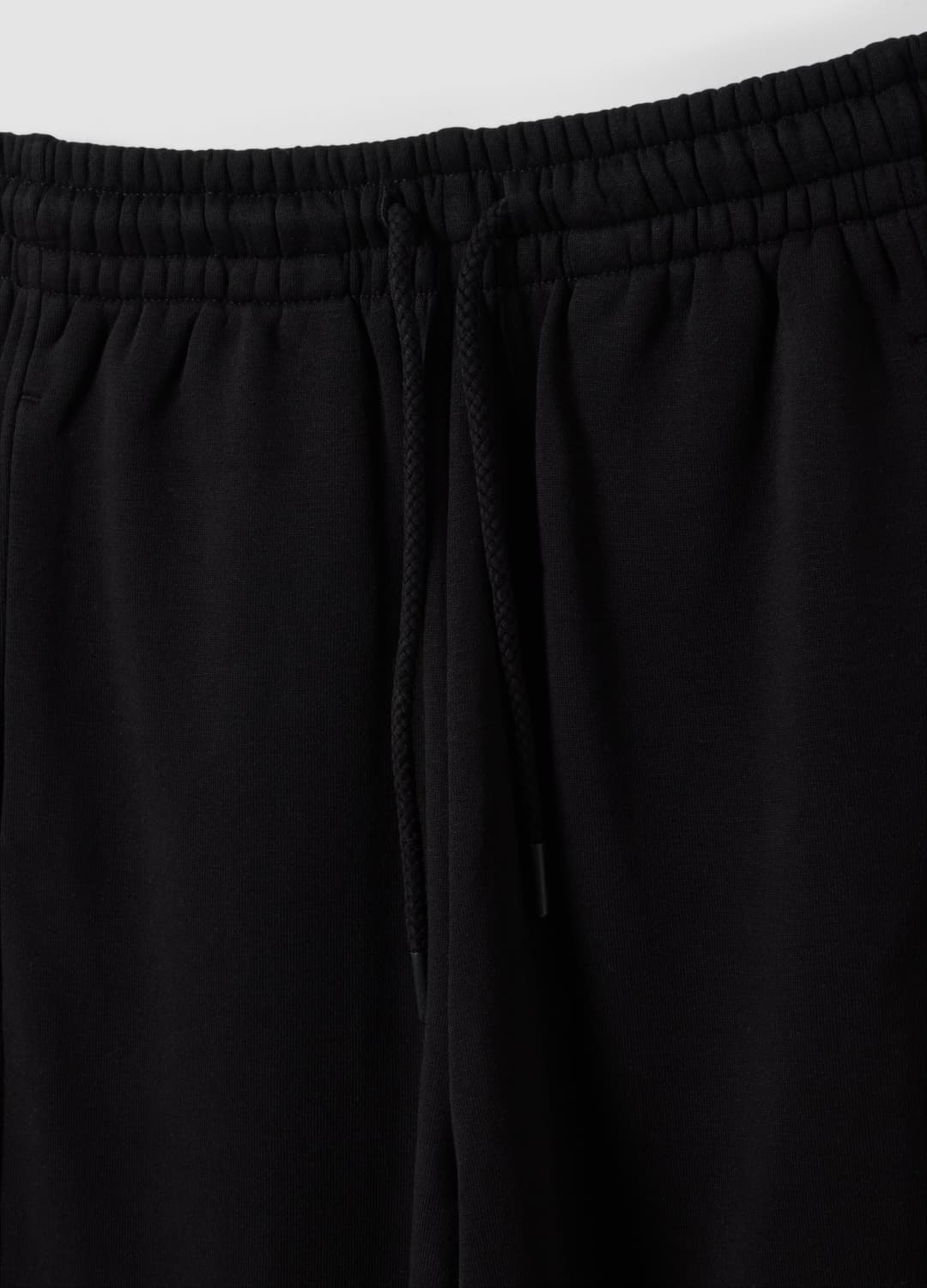 Schwarze Jogger Im Barrel Fit Aus Baumwollmix | OVS Schwarze Jogger Im Barrel Fit Aus Baumwollmix - 1 | OVS