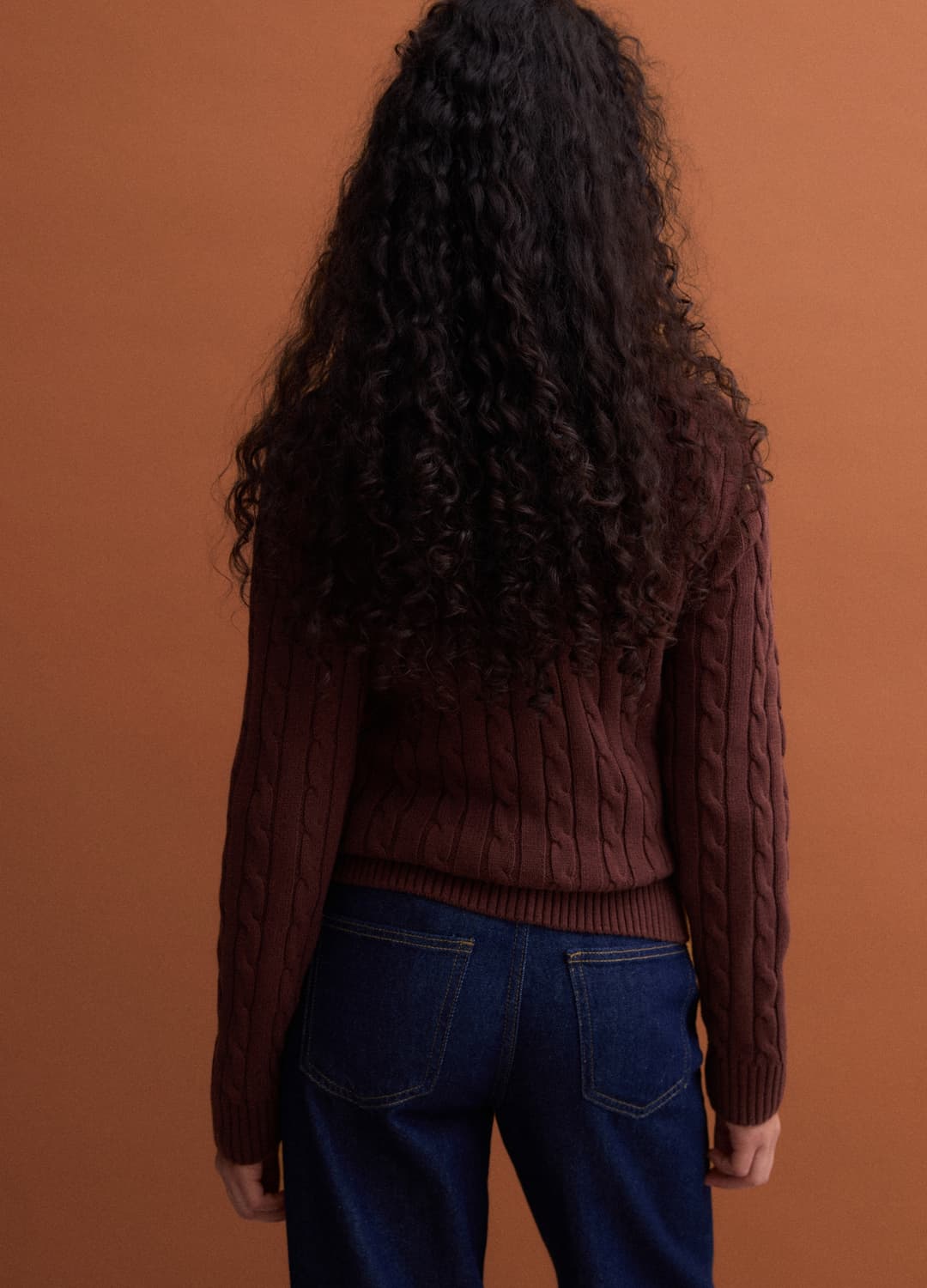 Blauer Zopfmuster-pullover Aus Reiner Baumwolle Mit Tiefem V-ausschnitt | OVS Blauer Zopfmuster-pullover Aus Reiner Baumwolle Mit Tiefem V-ausschnitt - 3 | OVS