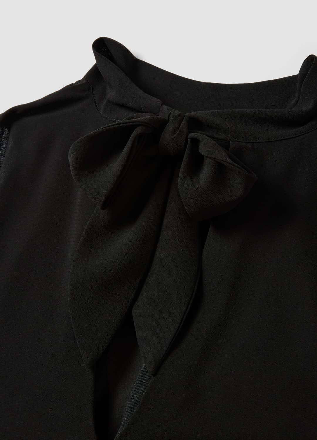 Abito Nero Smanicato Con Collo Rialzato E Fiocco Slim Fit | OVS Abito Nero Smanicato Con Collo Rialzato E Fiocco Slim Fit - 5 | OVS