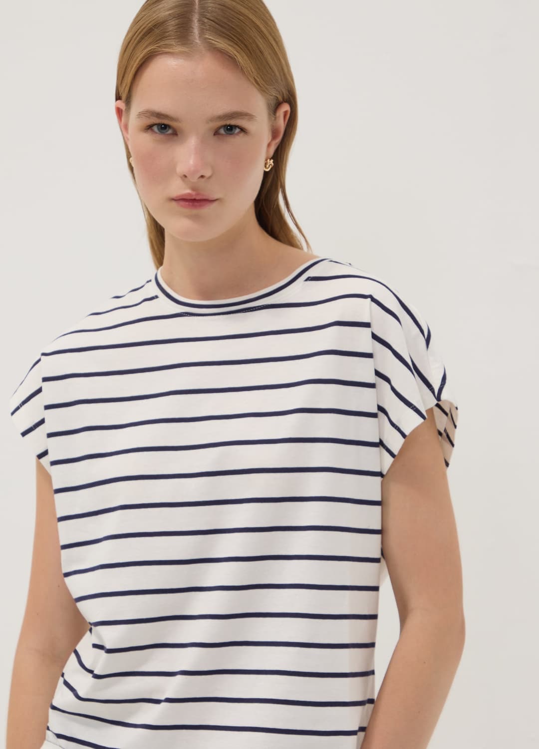 T-shirt Bianca In Puro Cotone A Righe Blu Regular Fit | OVS T-shirt Bianca In Puro Cotone A Righe Blu Regular Fit - 0 | OVS