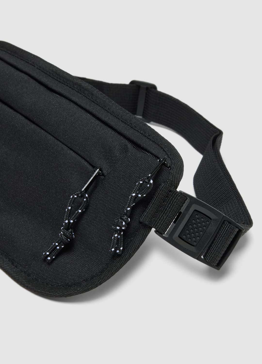 Schwarze Sport-bauchtasche Mit Verstellbarem Gurt Und Doppelreißverschluss | OVS Schwarze Sport-bauchtasche Mit Verstellbarem Gurt Und Doppelreißverschluss - 1 | OVS