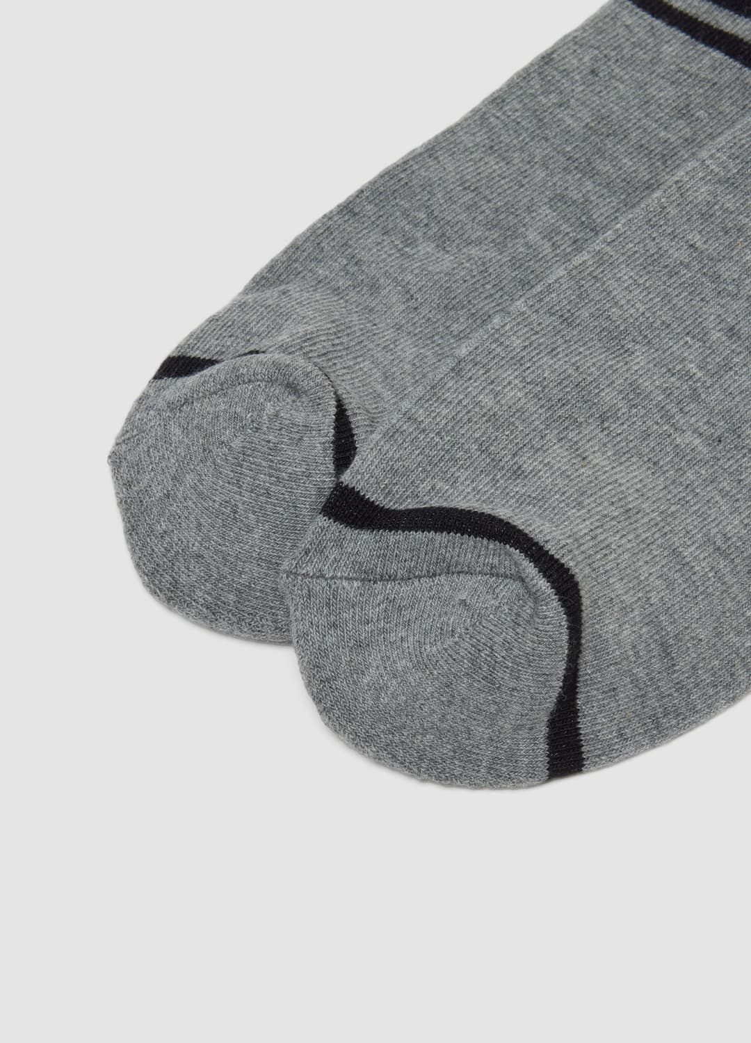 3er-pack Schwarze Und Graue Sport-knöchelsocken Aus Elastischer Bio-baumwolle | OVS 3er-pack Schwarze Und Graue Sport-knöchelsocken Aus Elastischer Bio-baumwolle - 2 | OVS