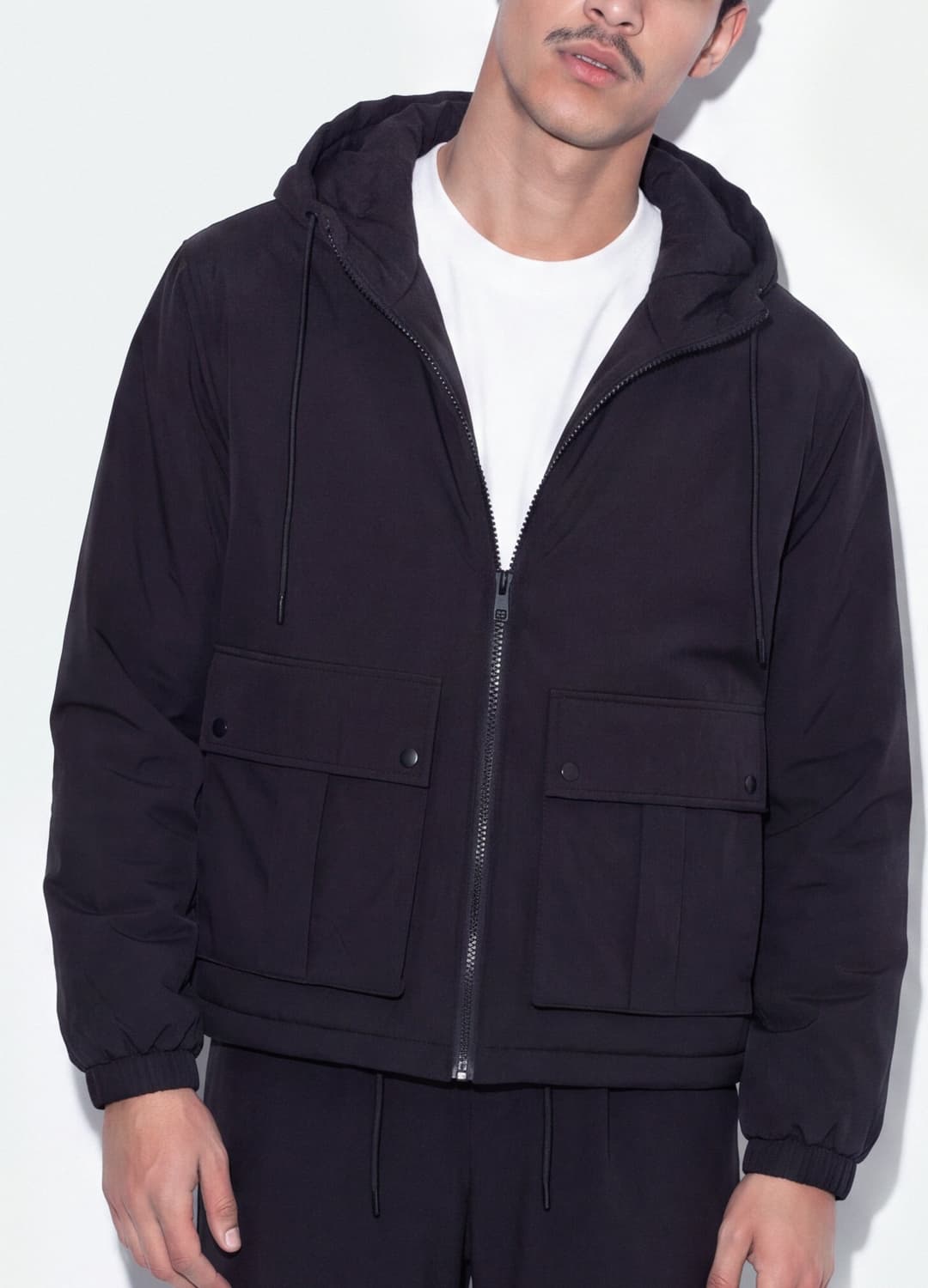Giaccone Nero Imbottito Con Cappuccio E Zip Over Fit | OVS Giaccone Nero Imbottito Con Cappuccio E Zip Over Fit - 1 | OVS