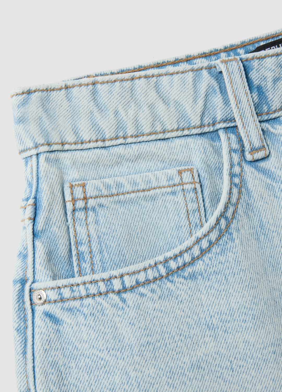Hellblaue Denim-shorts Aus Reiner Baumwolle | OVS Hellblaue Denim-shorts Aus Reiner Baumwolle - 5 | OVS