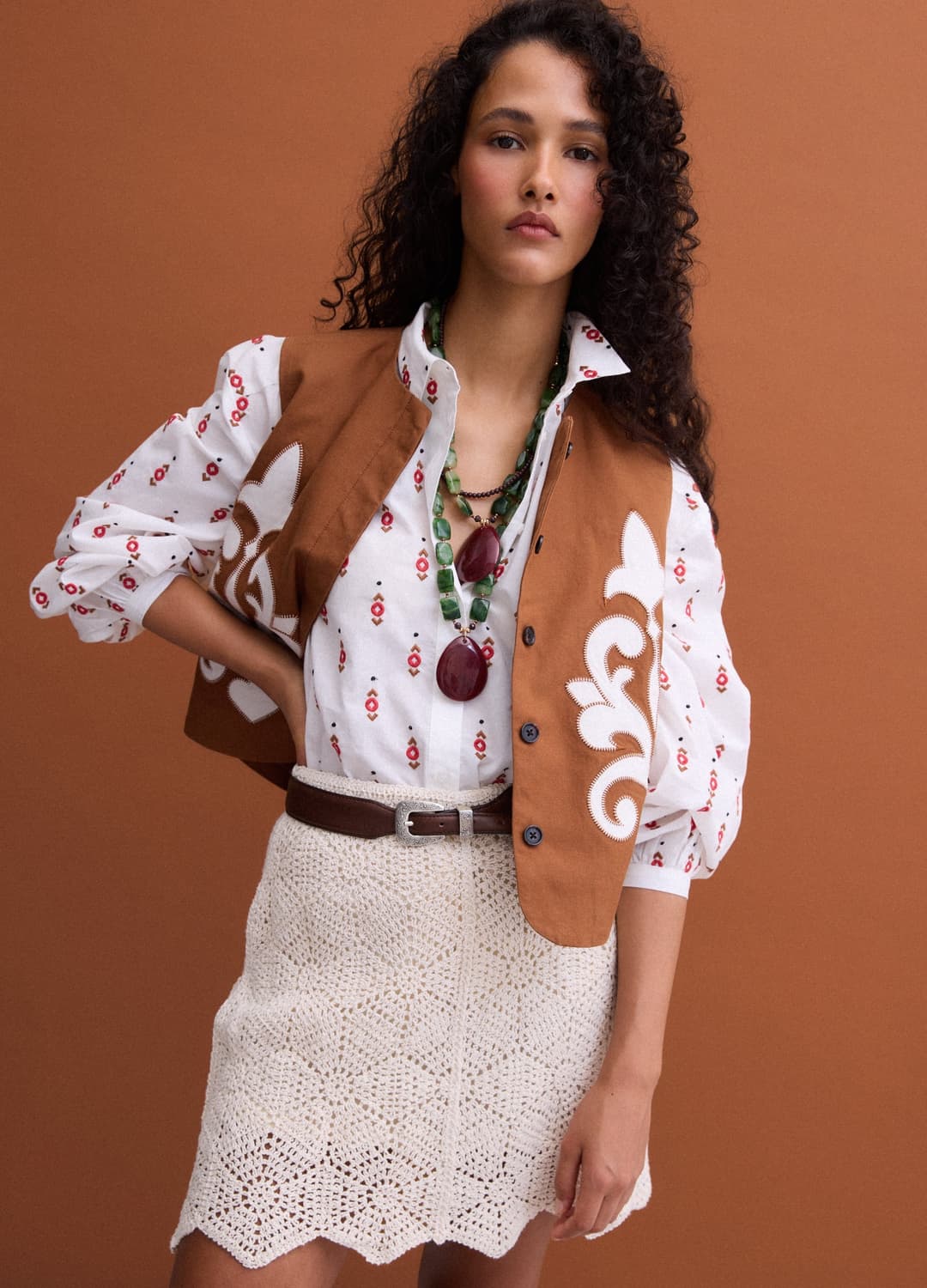 Gilet Marrone In Misto Lino E Lyocell Con Ricami Applicati | OVS Gilet Marrone In Misto Lino E Lyocell Con Ricami Applicati - 0 | OVS