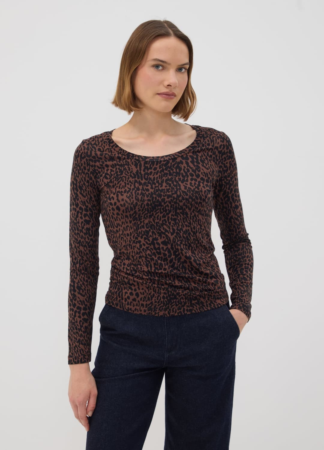 Braunes Slim-fit-t-shirt Aus Stretch-viskose Mit Animal-print | OVS Braunes Slim-fit-t-shirt Aus Stretch-viskose Mit Animal-print - 1 | OVS