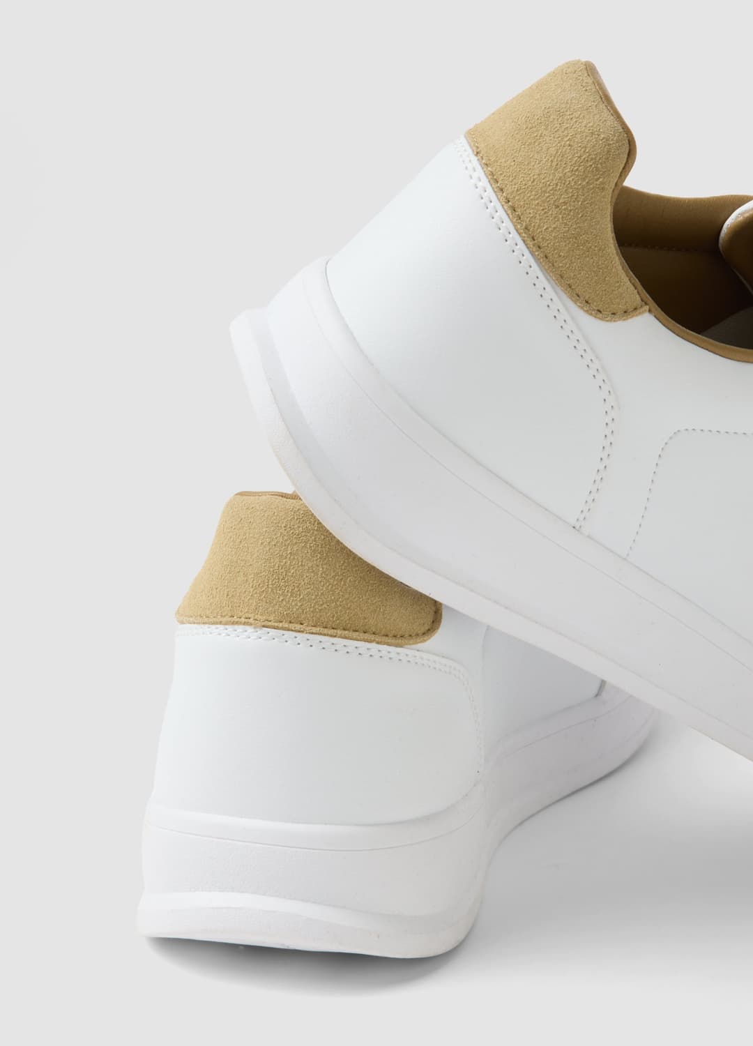 Lässige Weiße Sneaker Mit Beigem Detail | OVS Lässige Weiße Sneaker Mit Beigem Detail - 2 | OVS