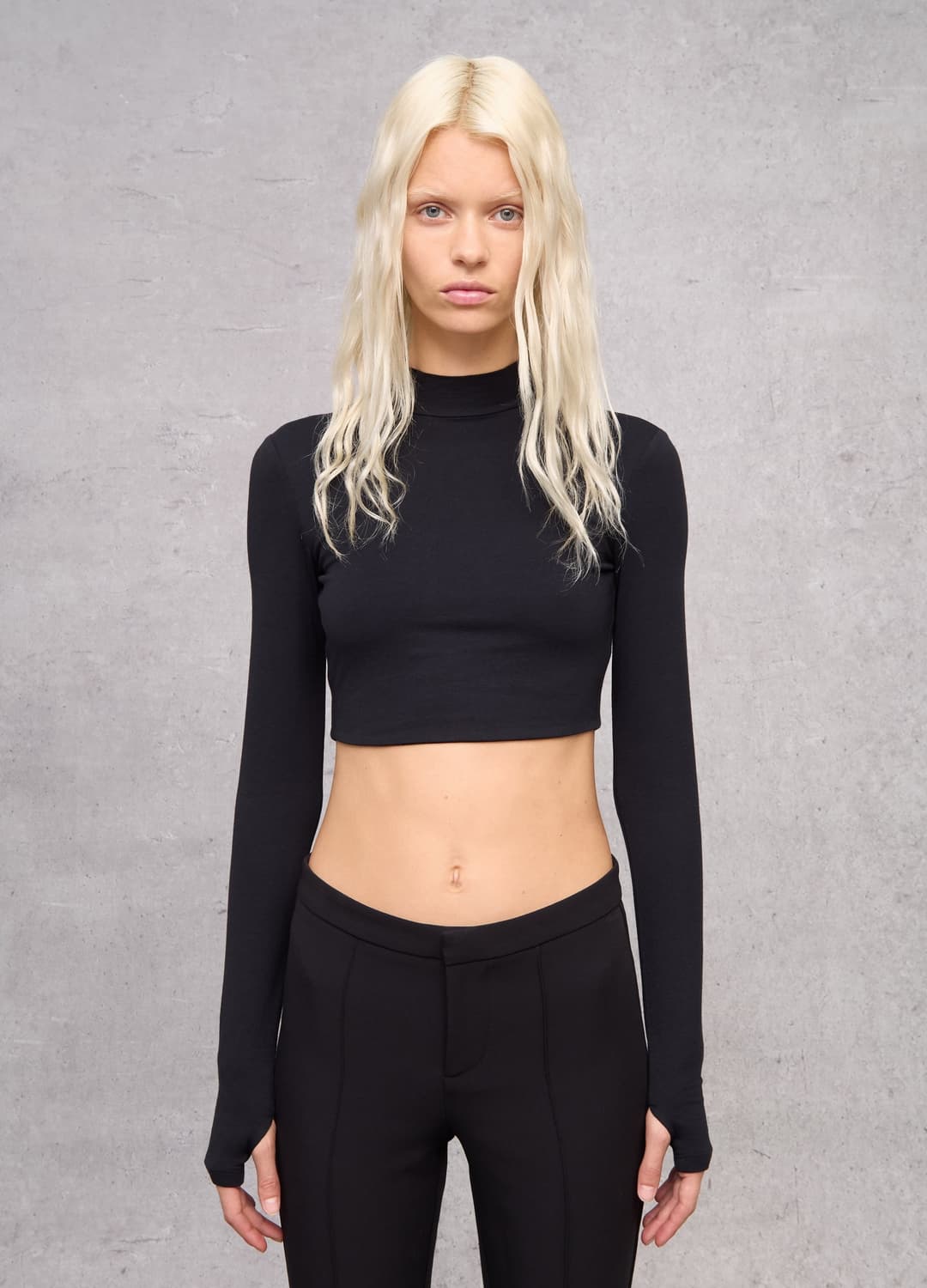 Backless Cropped Longsleeve Top Black | OVS Backless Cropped Longsleeve Top Black - 0 | OVS