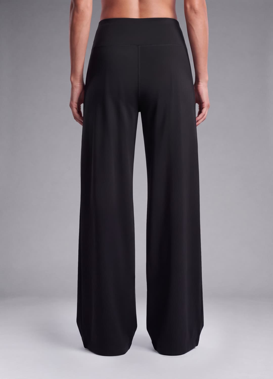 Schwarze Wide-leg Sporthose Aus Stretchmaterial Altavia Studio | OVS Schwarze Wide-leg Sporthose Aus Stretchmaterial Altavia Studio - 3 | OVS