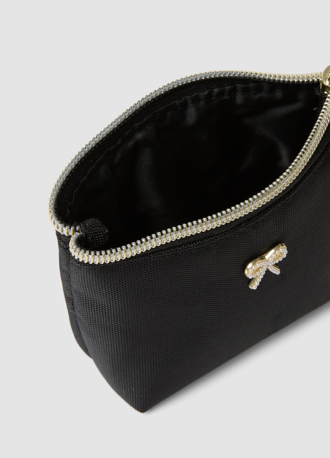 Pochette Nera Con Chiusura Zip E Fiocco | OVS Pochette Nera Con Chiusura Zip E Fiocco - 2 | OVS
