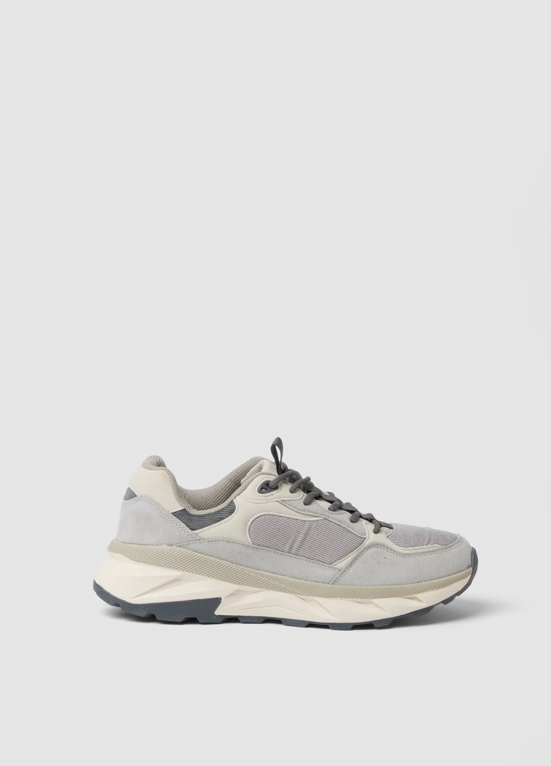 Graue Casual-sneaker Zum Schnüren Mit Running-sohle | OVS Graue Casual-sneaker Zum Schnüren Mit Running-sohle - 0 | OVS