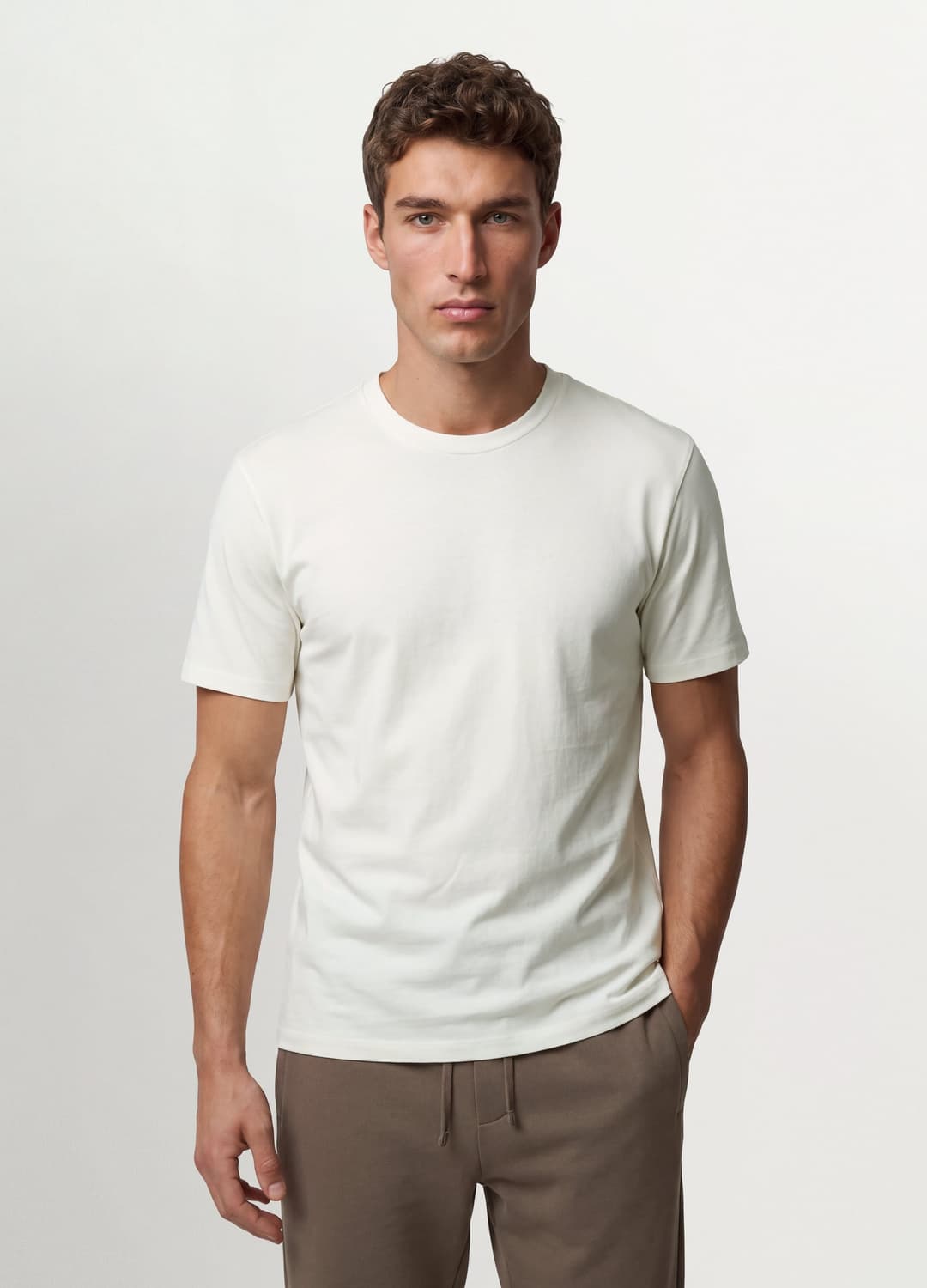 Weißes Slim-fit T-shirt Aus Bio-baumwolle Mit Kurzen Ärmeln | OVS Weißes Slim-fit T-shirt Aus Bio-baumwolle Mit Kurzen Ärmeln - 0 | OVS